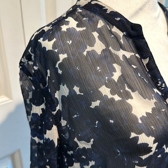 Express Large Semi-Sheer Tunic Button Down Navy Floral Blouse Top - Picture 3 of 14